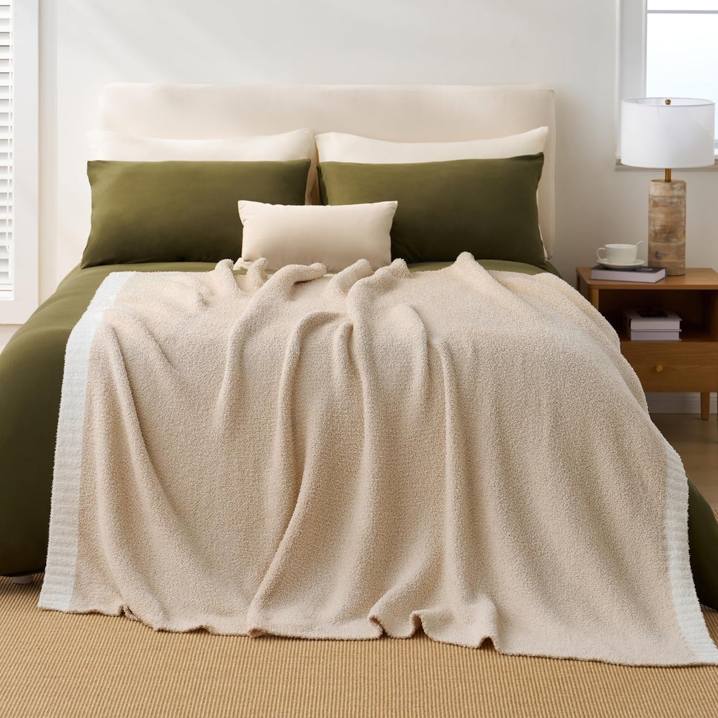 Joiedomi Twin Blanket for Couch Bed Sofa, Beige Knitted Blankets Gifts for Women Mom Girls, Cozy Cute Soft Throw Home Room Decor Aesthetic for Women Mothers Birthday Gifts 60x80 Inches