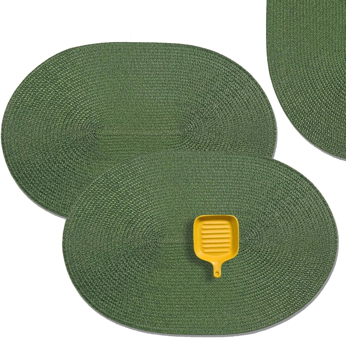 AHHFSMEI Placemats Set of 8 for Dining Table Washable Woven Vinyl Non-Slip 18x12 inches Placemat Heat-Resistant Durable Table Mats for Dining Table Easy to Clean (Oval Green, 8)