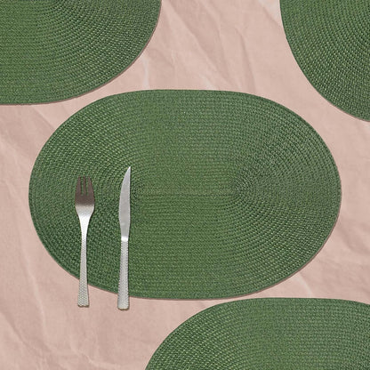 AHHFSMEI Placemats Set of 6 for Dining Table Washable Woven Vinyl Non-Slip 18x12 inches Placemat Heat-Resistant Durable Table Mats for Dining Table Easy to Clean (Oval Green, 6)