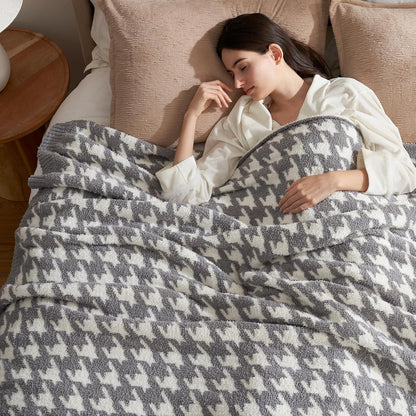 Snuggle Sac Houndstooth Throw Blanket for Couch, Reversible Super Soft Warm Blankets Cozy Knit Fuzzy Plush Lightweight Throws for Sofa, Bed, Camping, Grey,50x60 inches