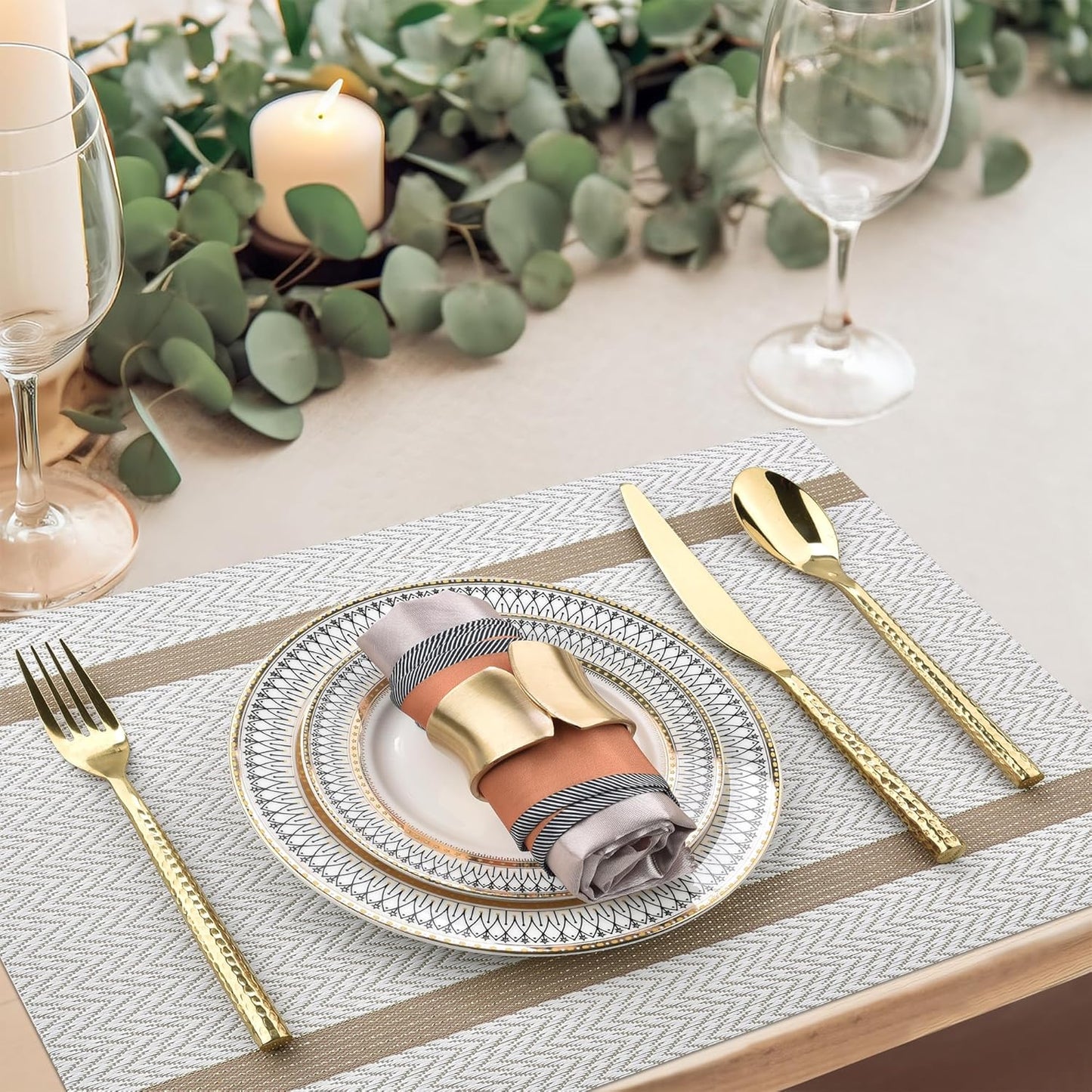 Beige White Placemats Set of 4 - Easy Clean Modern Washable Plastic Place Mats - Heat Resistant Placemats for Kitchen Table - PVC Table Mats for Dining Table(Beige White with Stripes, 4)