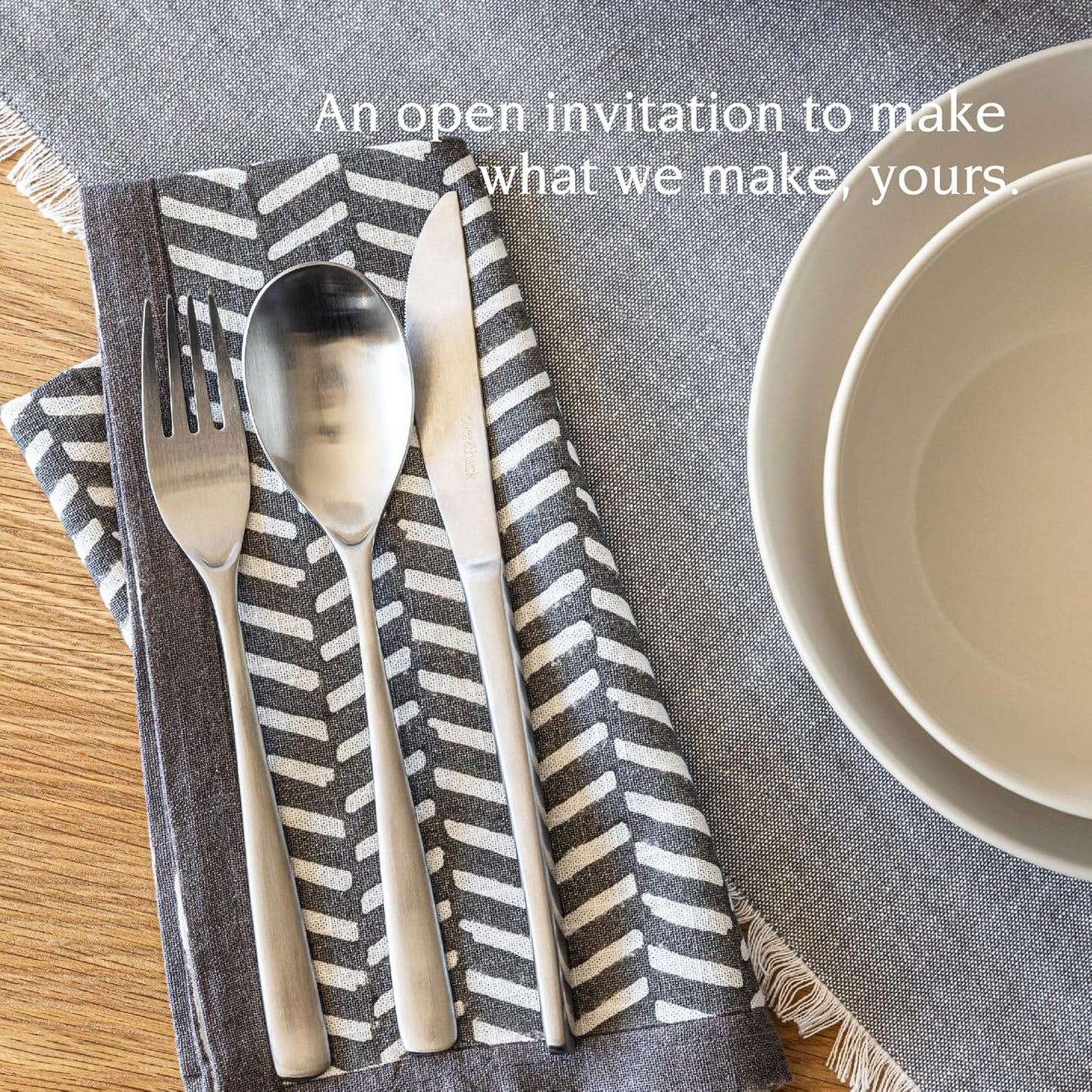 over&back 20pc Curved Flatware Cutlery Set - Comes with 4 Dinner Forks, 4 Salad Forks, 4 Dinner Knives, 4 Dinner Spoons, and 4 Teaspoons - 18/8 Stainless Steel - Dishwasher-Safe - Brushed Stainless