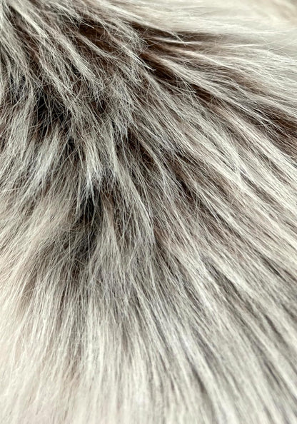 LAMBZY Faux Sheepskin Super Soft Hypoallergenic Free Shape Silky Shag Rug, Luxury Shaggy Plush Carpet for Bedrooms Living Kids Room Sofa Rugs (Brown with Beige Tips, Duo Decto 12 Pelts 6'x12')