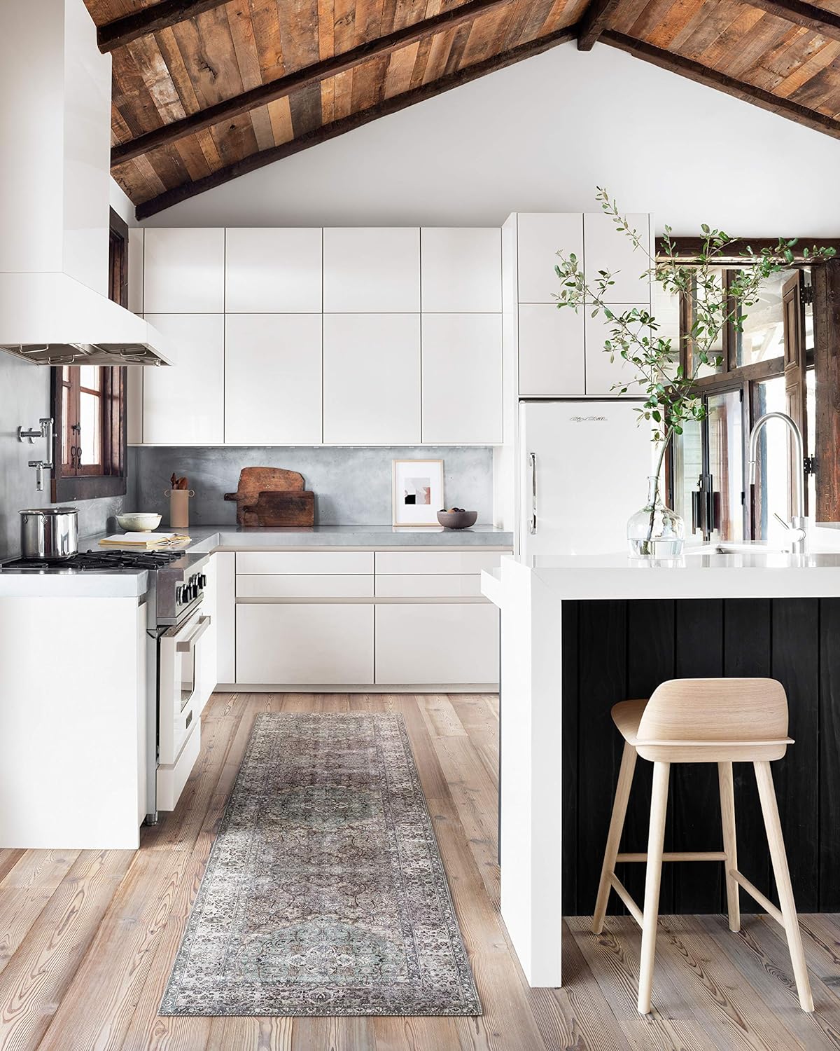 Loloi Layla Collection LAY-06 Taupe/Stone 2'-0" x 5'-0" .13" Thick Accent Rug, Soft, Durable, Vintage Inspired, Distressed, Low Pile, Non-Shedding, Easy Clean, Printed, Living Room Rug