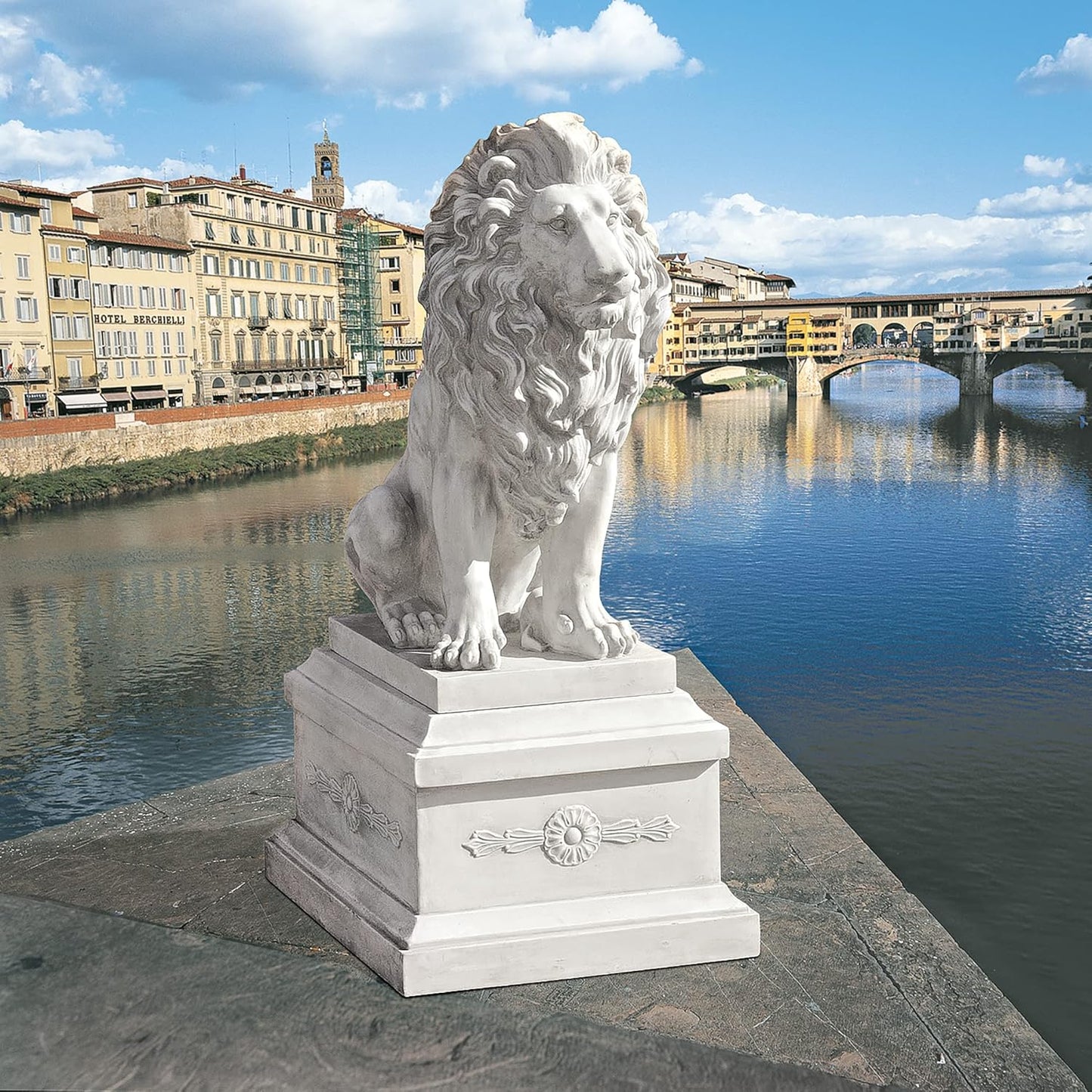Design Toscano Lion of Florence Sentinel Statue (13 Inches Wide, 21 Inches Deep, 28 Inches High) and Classic Statuary Garden Plinth Base Riser, Large (15 Inches Wide,14 Inches Deep,15 Inches High)
