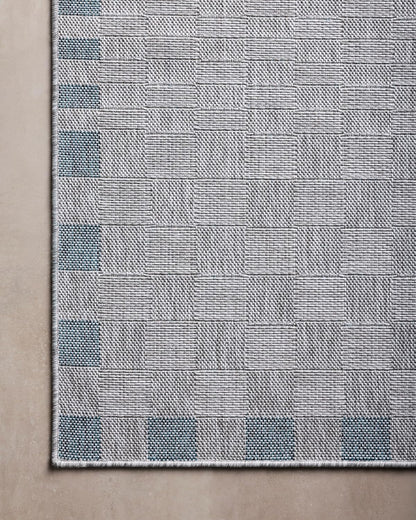 Loloi Amber Lewis Topanga Collection TOP-07 Silver/Blue 6'-7" x 9'-4" Indoor/Outdoor Area Rug