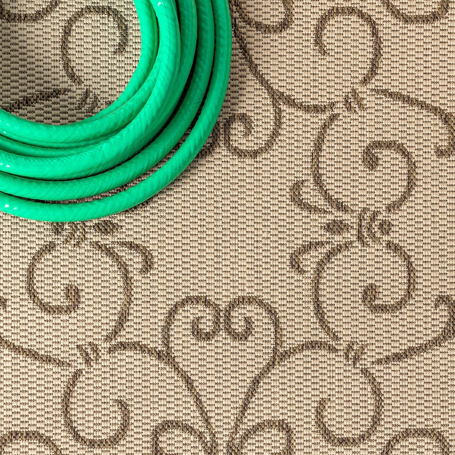 JONATHAN Y Vintage Filigree Indoor Outdoor Round Area Rug 5 Ft Beige/Brown, Charleston Textured Weave for Backyard, Patio, Porch, Easy-Cleaning, High Traffic, Pet-Friendly, Non-Shedding (SMB106A-5R)